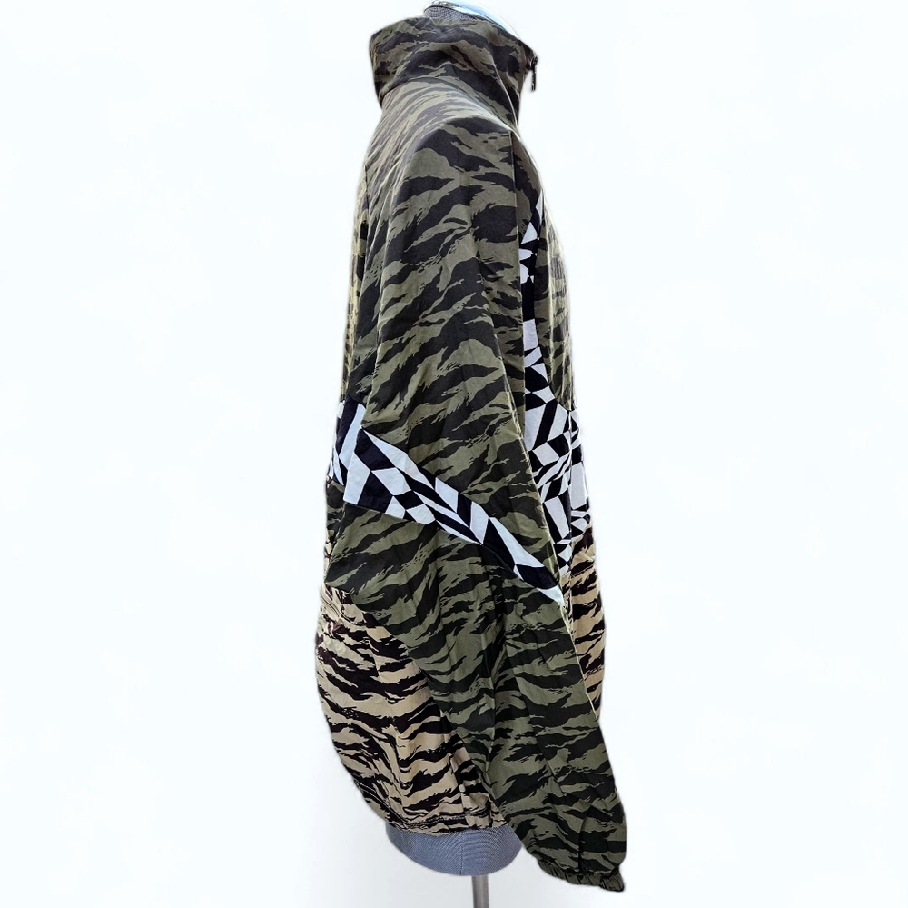 Nike | NSW AOP Vaporwave Swoosh Woven Half-Zip Jacket | Packable | Mens - Picture 7 of 16